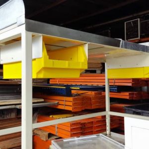 Top S/Steel Shelving + 2 Plastic Tray